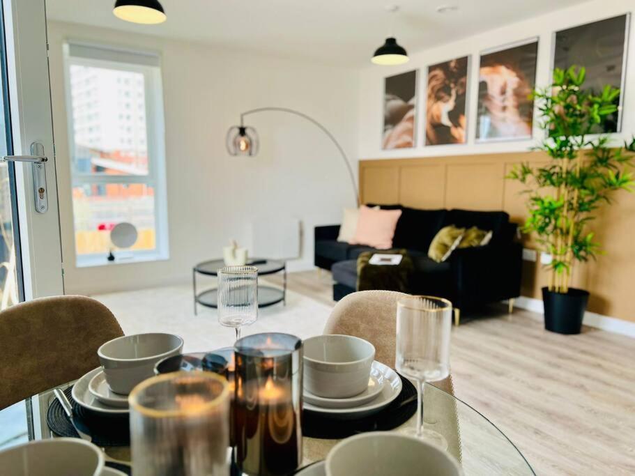 Hessian Lounge -Wyndale- Central 2Br W/Parking Birmingham Esterno foto