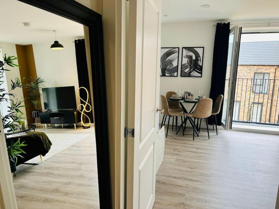 Hessian Lounge -Wyndale- Central 2Br W/Parking Birmingham Esterno foto
