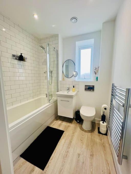 Hessian Lounge -Wyndale- Central 2Br W/Parking Birmingham Esterno foto